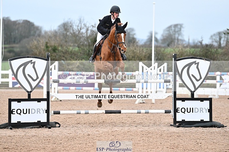 241206-142703-01102 - Cls 6 Foxhunter and 1.20m Open