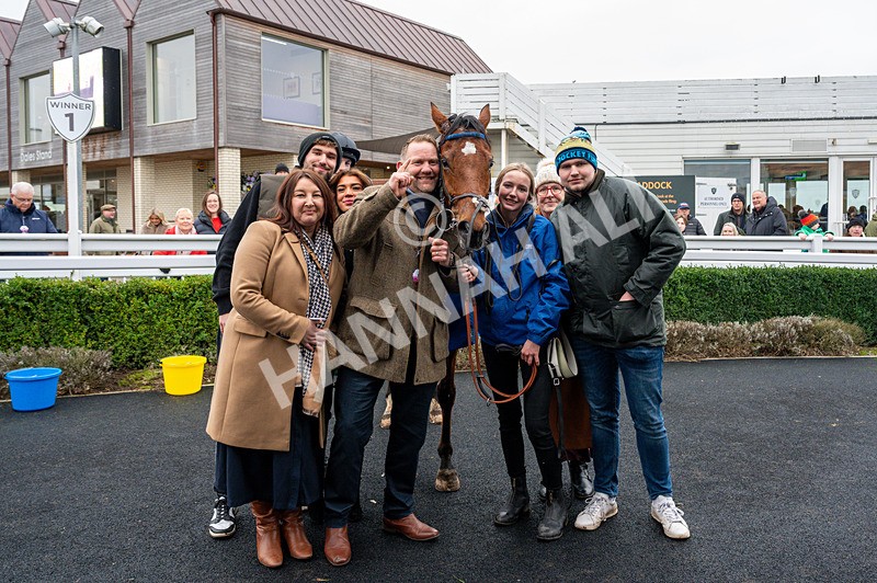 281225-Race 3-Supreme George-3731 - Race 3