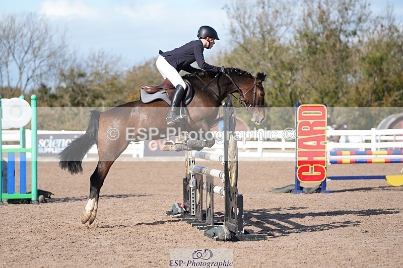 251025-133312-00552 - Cls 10 Pony Newcomers and 1m