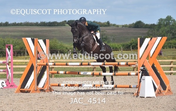 JAC_4514 - CLASS 6 Senior Newcomers/ 1.10m Open