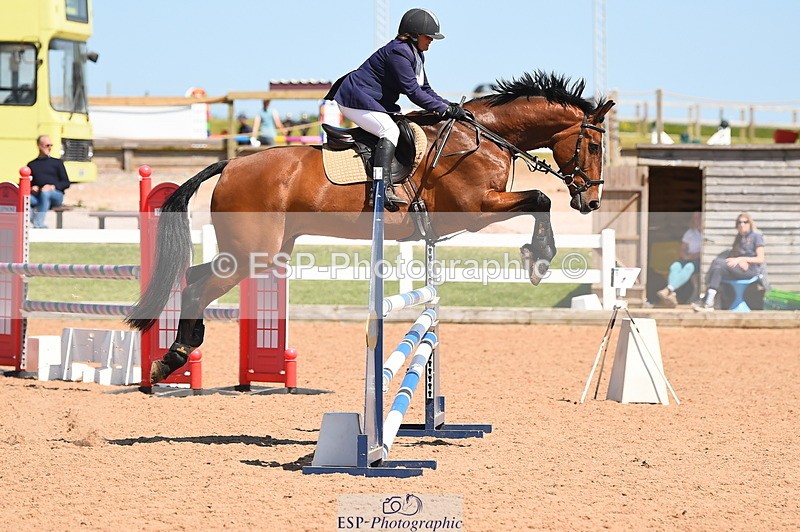 230526A-145532-02001 - Cls 12 1.05m Amateur Quali