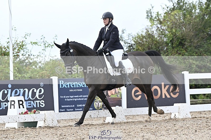 250907-153147-09127 - 049-Laura.ColeGavin.10