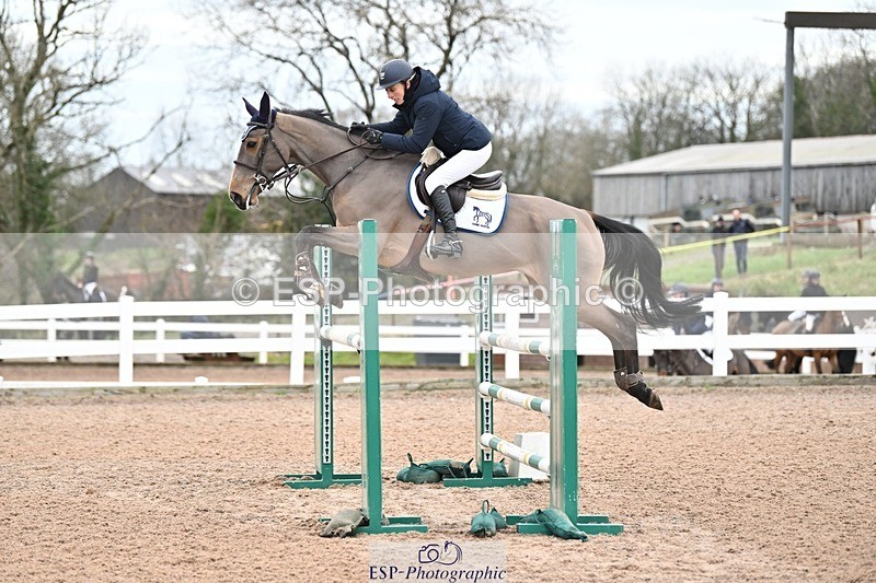 241206-122018-00679 - Cls 5 Newcomers and 1.10m Open