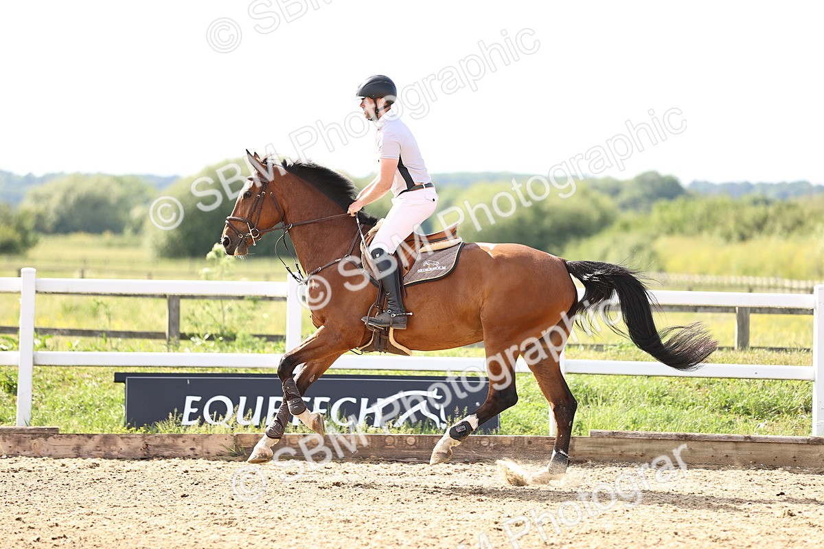 SBM_002957 - Class 5 - Senior Foxhunter - 1.20m