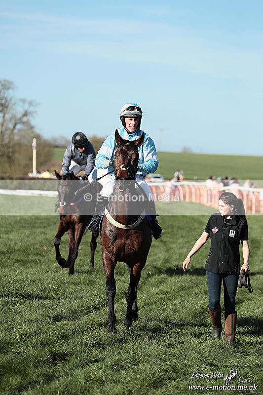 PtP 210326 1117 - VWH Cirencester Races 21/03/26