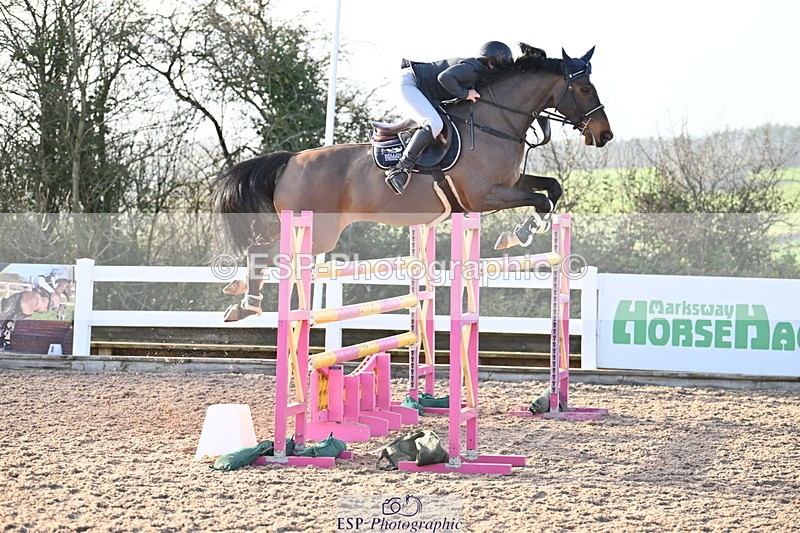 231209A-135008-01953 - Cls 15 National 1.30m & 1.40m