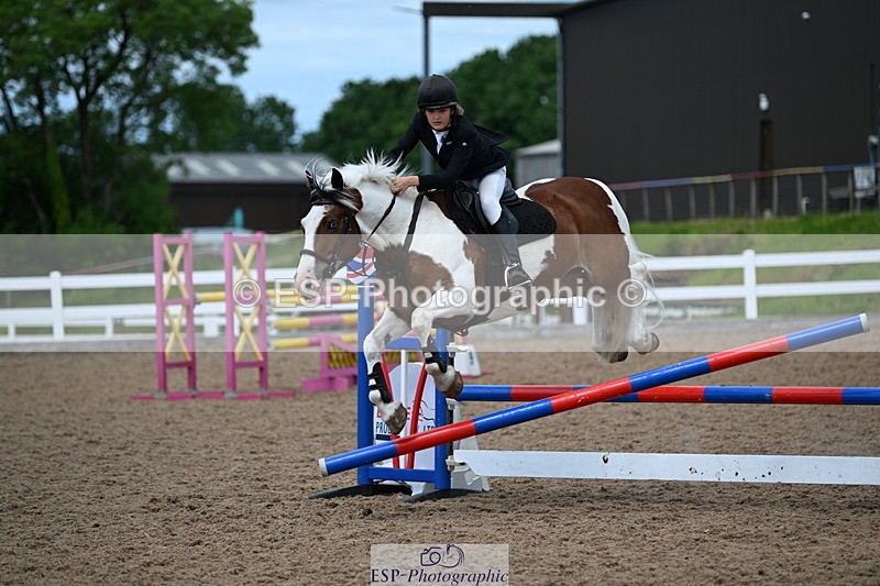 240608A-151219-01573 - Cls 11 Pony Newcomers and 1m Open