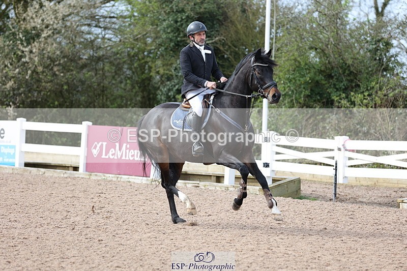 240406A-104738-02864 - Cls 20 British Novice and 90cm Open