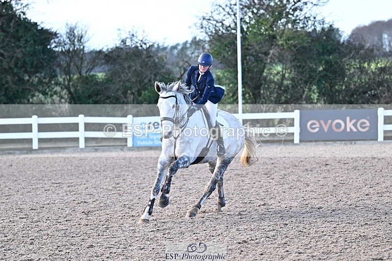 251203-130223-00611 - Cls 4 Newcomers and 1.10m Open