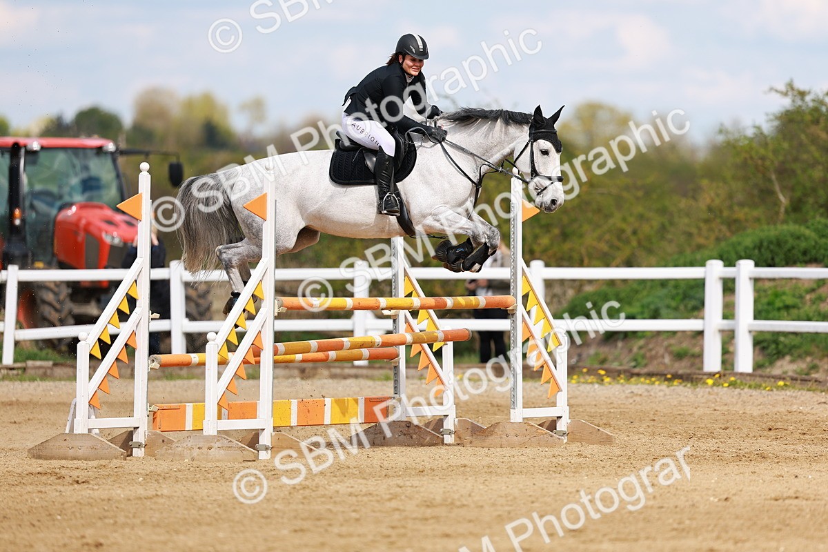 SBM_002139 - Class 4 - Senior Newcomers - 1.10m