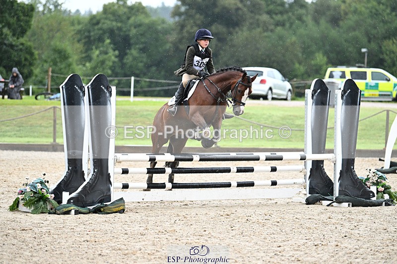 240824X-094403-23339 - 70cm Round 2 9.30 to 10.30