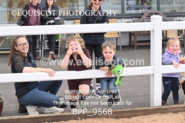 BPP_9568 - CANDIDS