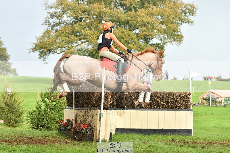 251025A-152905-21845 - G-567-Imogen.Peck