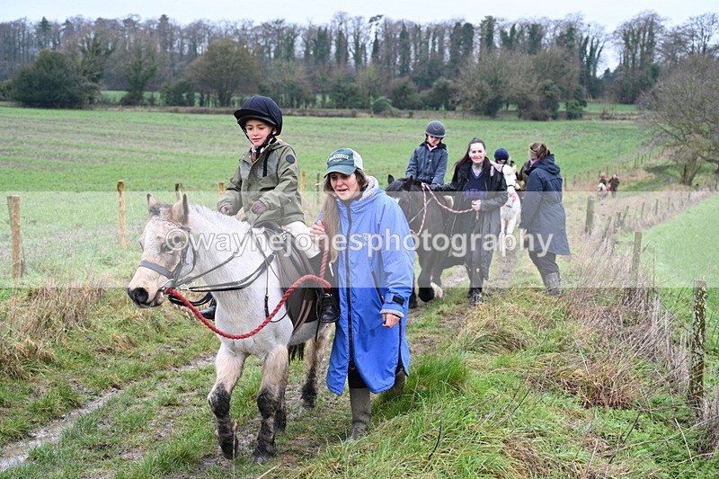 WJ7_9508 - Walk out..