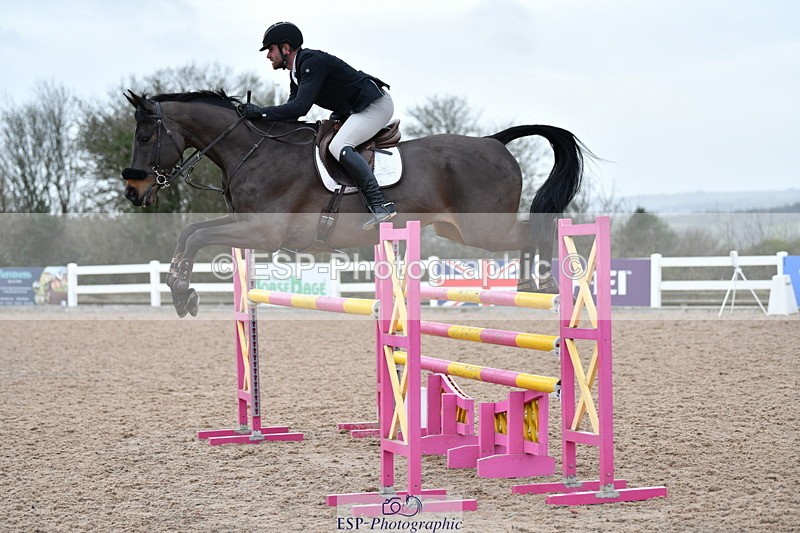 240124A-143304-00870 - Cls 5 Foxhunter & 1.20m Open