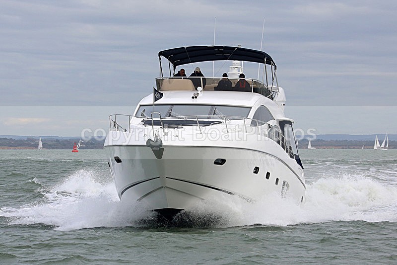 141025 TRUCE SUNSEEKER WT7A8341 - Flybridge Cruisers