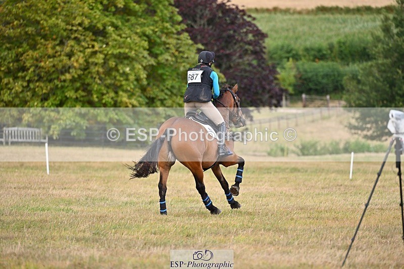 250803A-155304-16135 - O-687-Christina.Wiederkehr-KILLINAS.OISIN