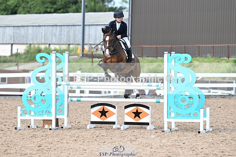 260627-174104-05810 - Cls 27 Foxhunter and 1.10m