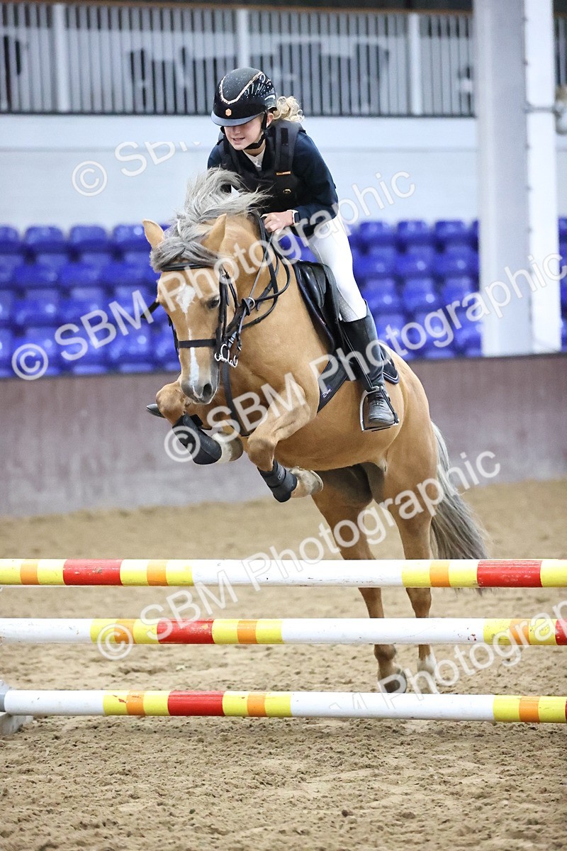 SBM_000101 - Class 1 - Pony Intro 70cm Open