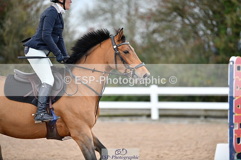 231110A-143001-00770 - Cls 6 Foxhunter & 1.20m Open