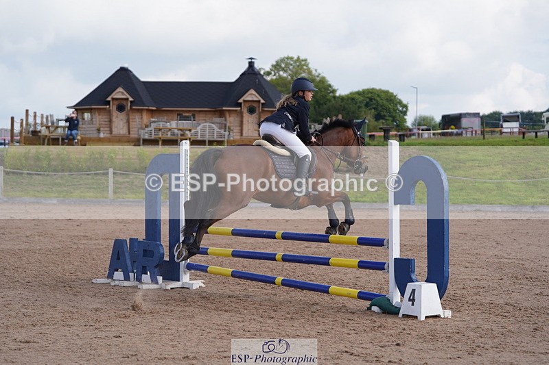 240713A-094852-00111 - Cls 3 A&B Pony BN & 80cm Open