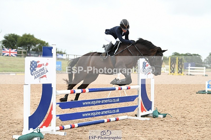 250807-110656-00470 - 90cm Round 1