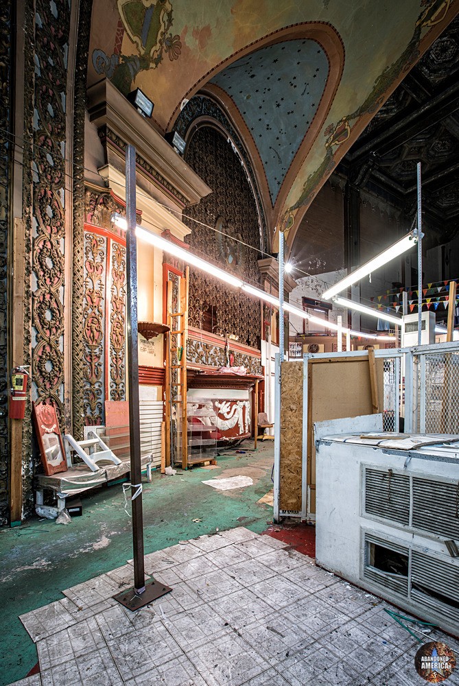Arch Detail at The Westlake Theatre, Los Angeles, CA | Abandoned America