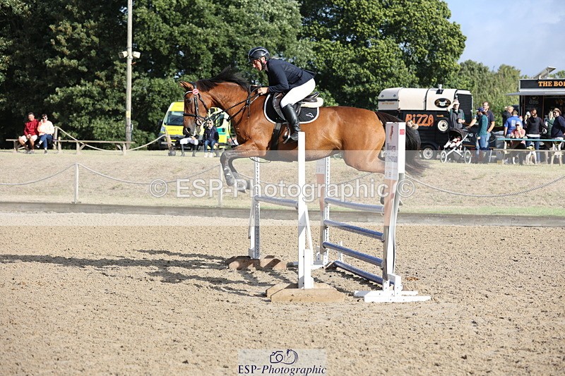 250831A-090432-08835 - Cls 40 Snr Newcomers