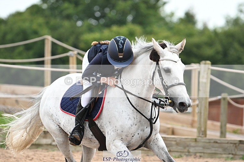 240907A-125559-01775 - Cls 3 Pony Medium Team 80cm & 90cm