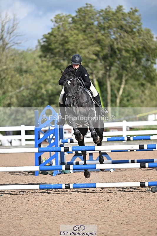 241005A-112252-03323 - SAT Cls 17 95cm Amateur Quali