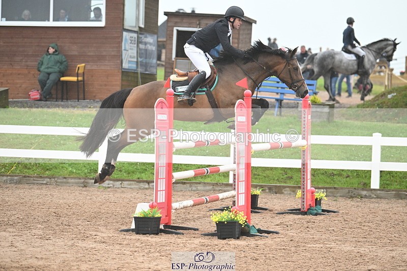 240720A-113010-14488 - Cls 11, 1 Star Bronze Tour 1.15m