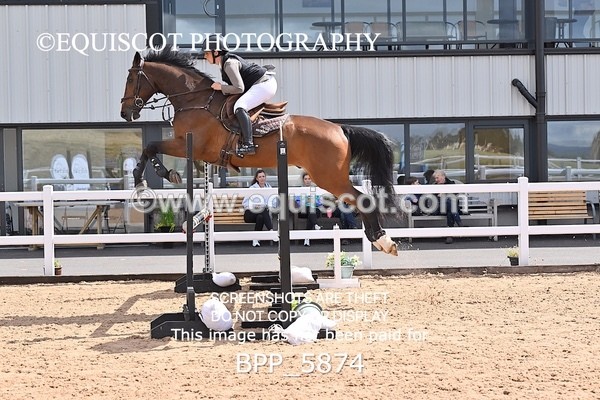 BPP_5874 - CLASS 10 THURS Nupafeeds Senior Dicovery/1m open