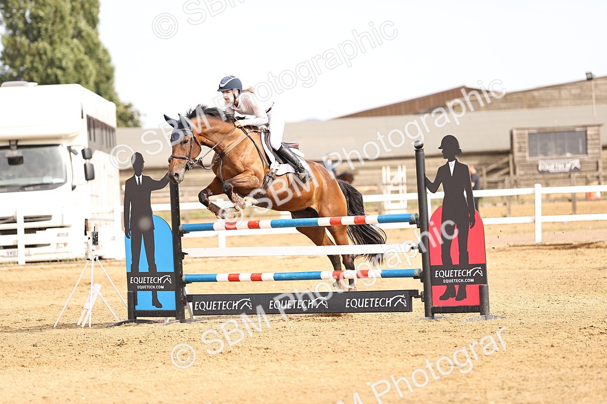 SBM_001647 - Class 6 - Senior Newcomers 1.10m