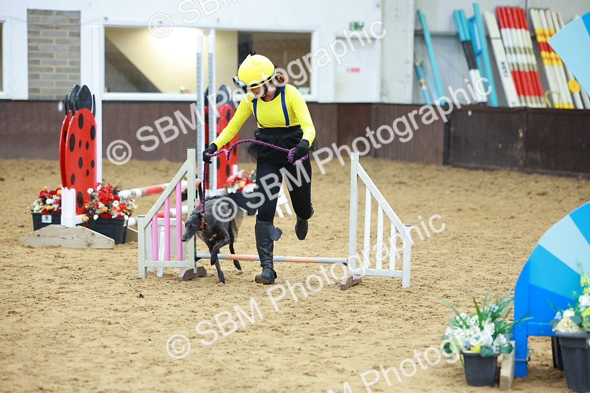 SBM_002322 - Class 3 - Horse & Hound (60cm)