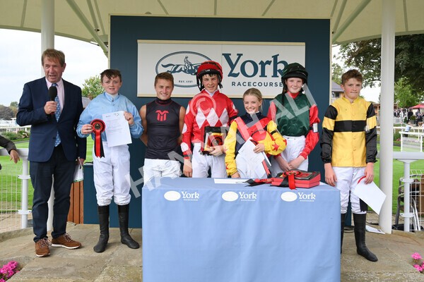 yr04092022p1-89 - 12.30pm 148cm Conditions Pony Race