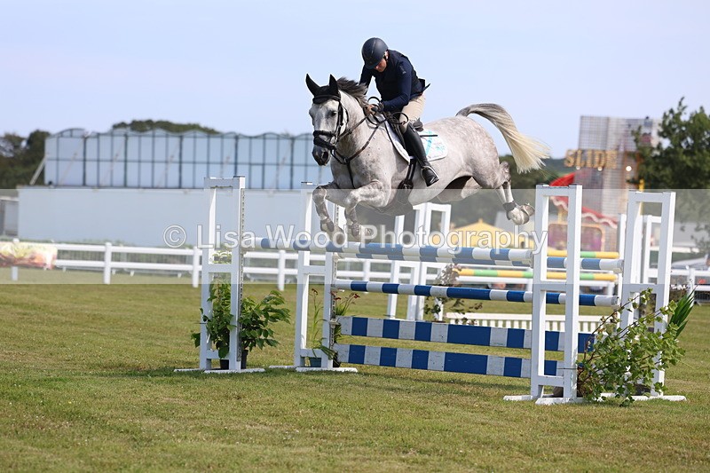3E7A0097 - Class A: Showjumping Senior Open 1.25