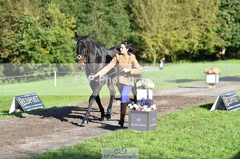 231022-102808-22500 - 472-SIR.LARRY.II-Alice.Wharton-TrotUp+SJ