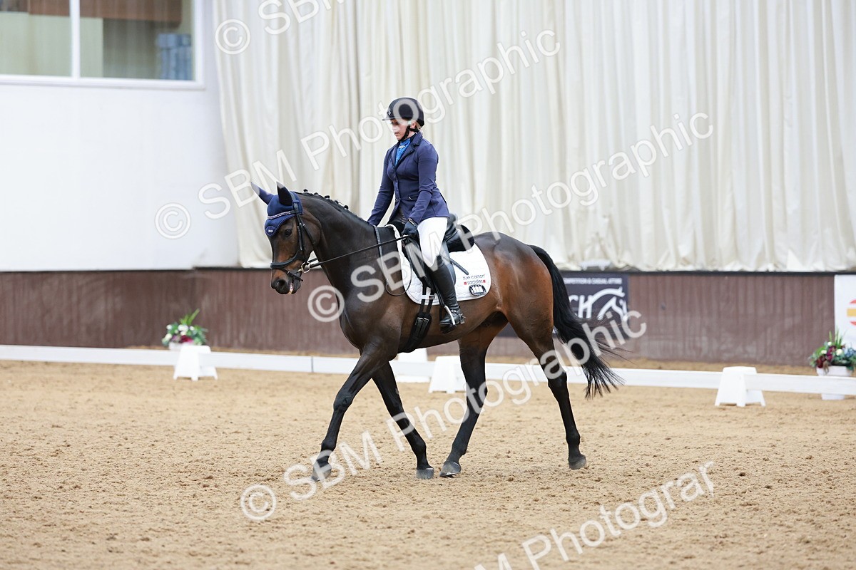 SBM_010084 - Class 6b - Novice 6 - 12.40-13.43