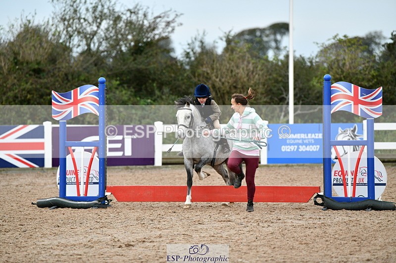 241013B-090542-00095 - Cls 1 Clear Round