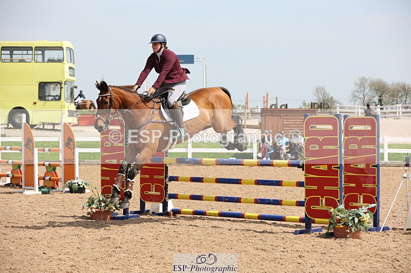 240510A-141214-07500 - Cls 17 1.05m National Am Quali