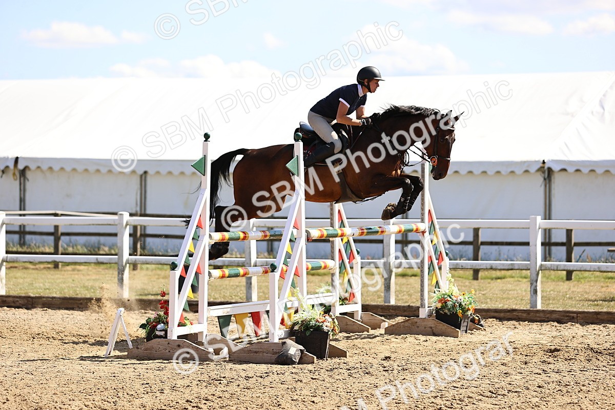 SBM_015366 - Class 16 - Senior foxhunter - 1.20m Open