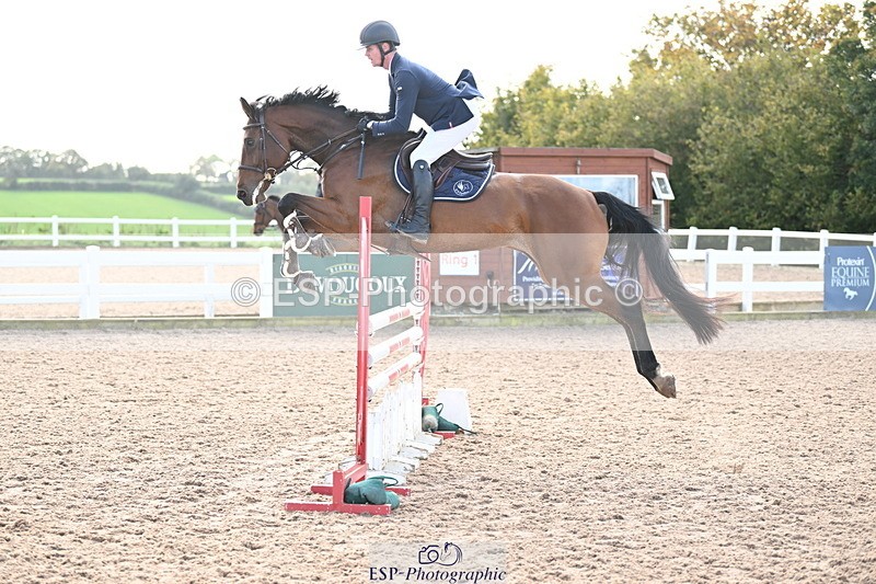 241023A-141652-01002 - Cls 4 Newcomers and 1.10m Open