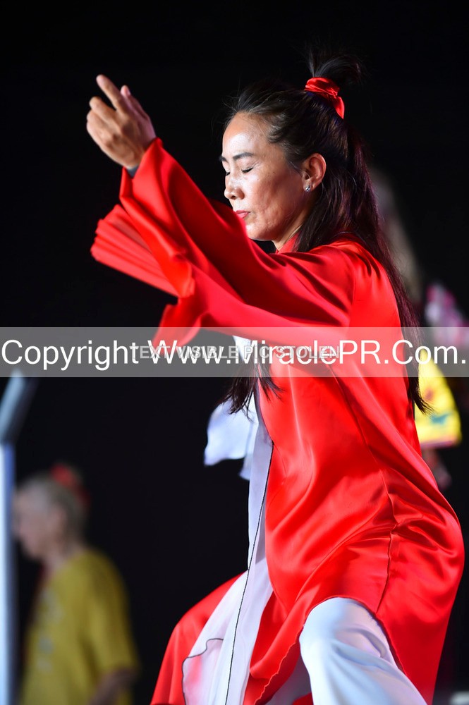 SH4_1692 - Tai Chi with Lisa Kay.