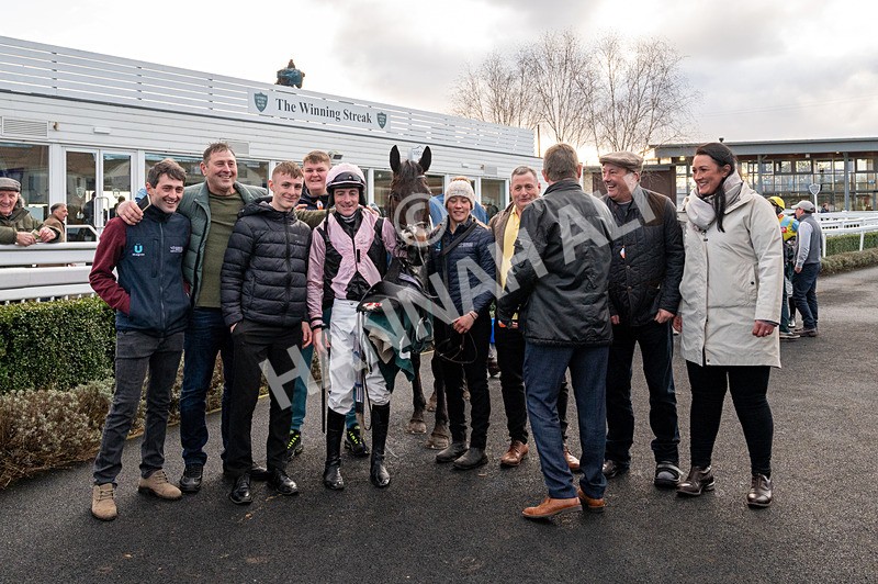 270224-Race 5-Twoshotsoftequila-6538 - Race 5