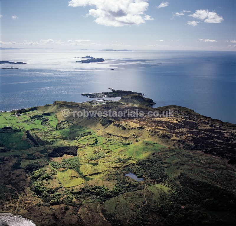 A00742I Seil Island and Easdale Island in 2019 - West and south coastlines