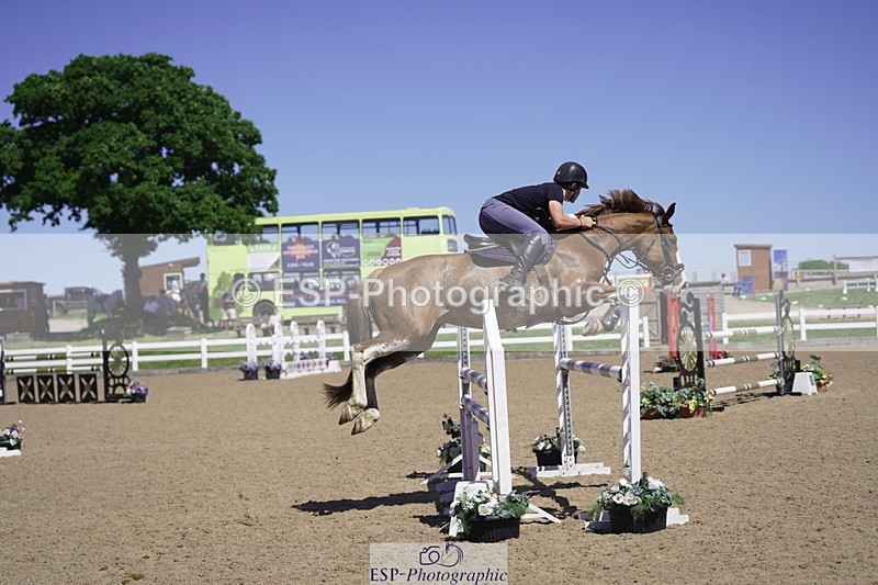 230624A-151606-02177 - Cls 26 Pony Foxhunter & 1.10m Open
