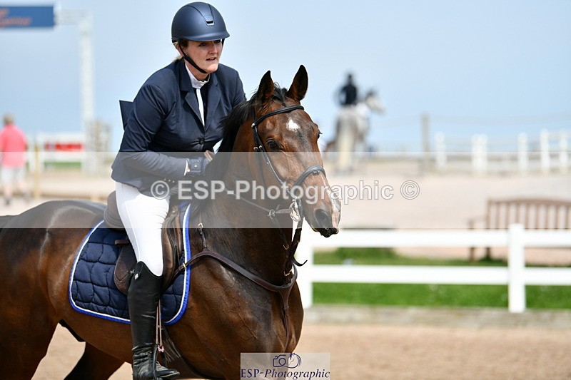 240511A-154617-14198 - Cls 25 British Novice and 90cm Open