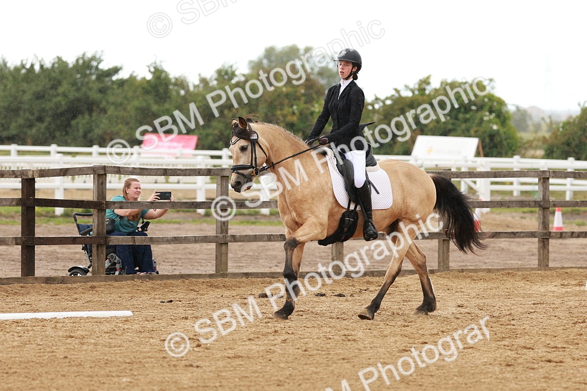 SBM_002880 - Novice 2