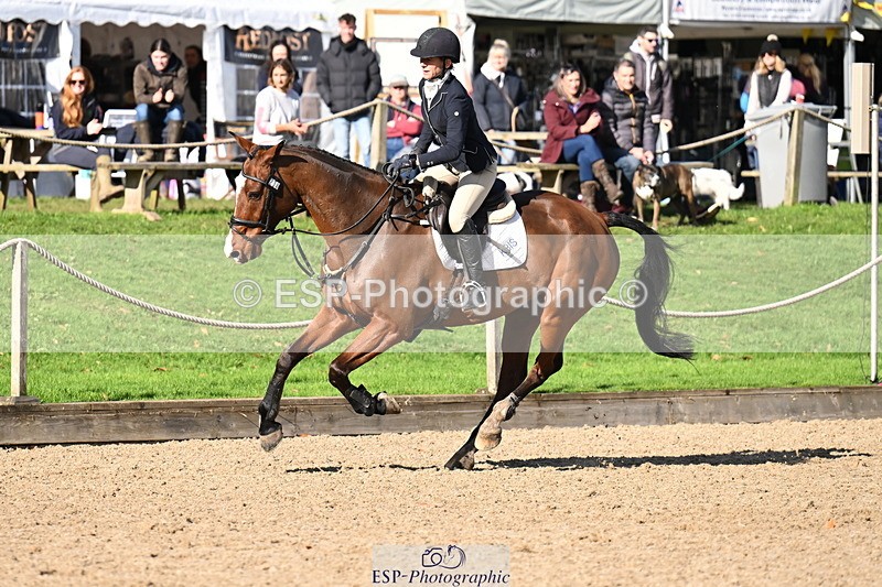 251024A-122823-10352 - C-238-Louisa.Lockwood