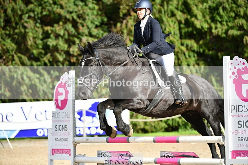 251004A-154859-01993 - Classes 8 & 9 70cm